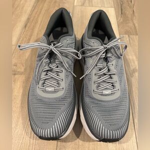 Men’s Hoka Bondi 7